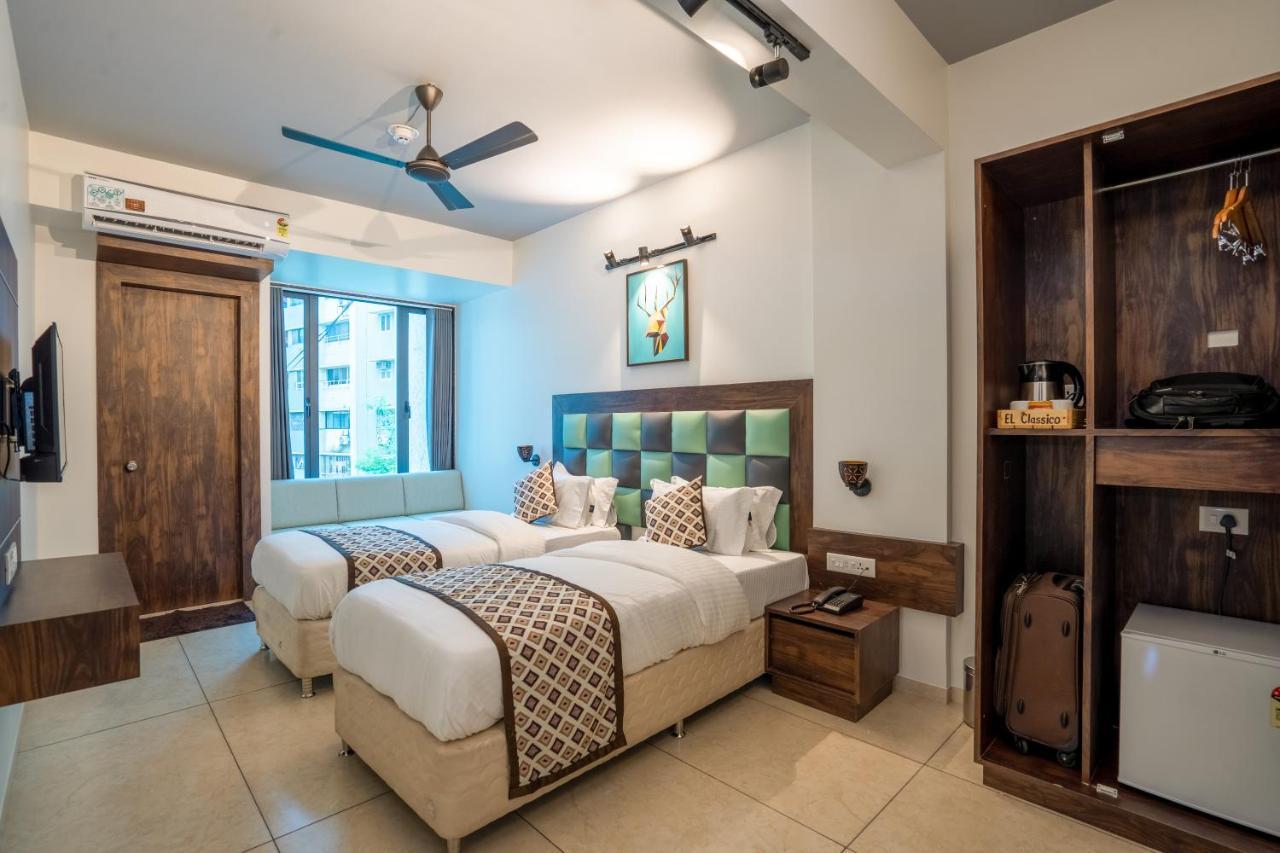 Hotel El Classico Rajkot Exteriör bild