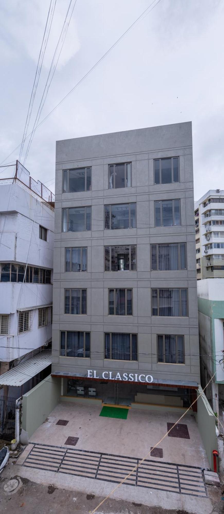 Hotel El Classico Rajkot Exteriör bild