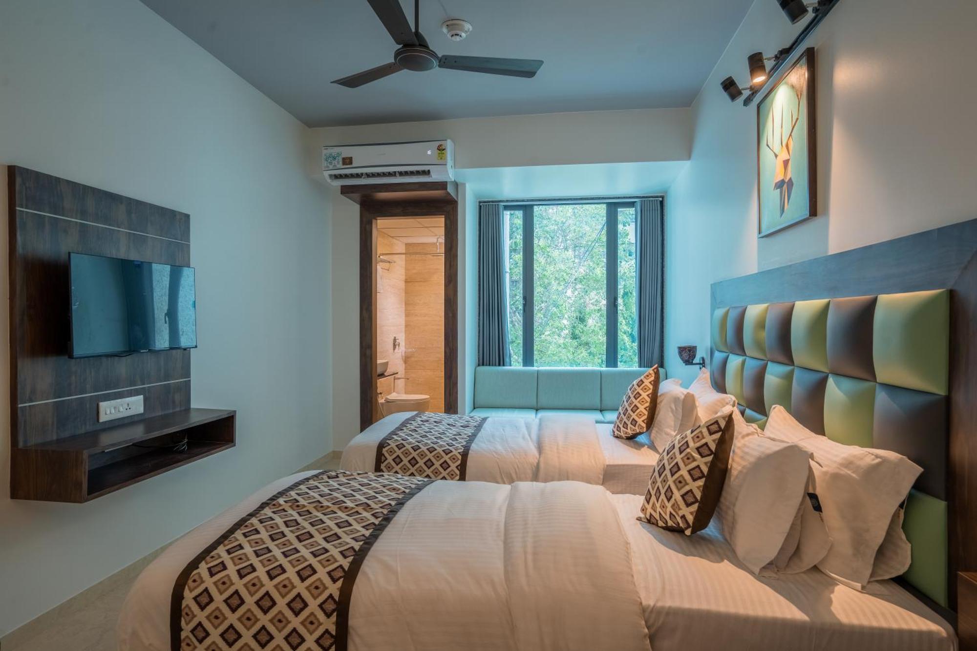 Hotel El Classico Rajkot Exteriör bild